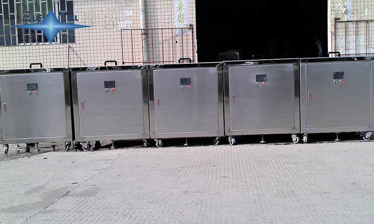超聲波清洗機(jī)用什么水？放多少水合適？