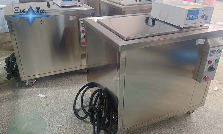 超聲波清洗機(jī)在汽車行業(yè)的應(yīng)用，如何清潔汽車零部件？