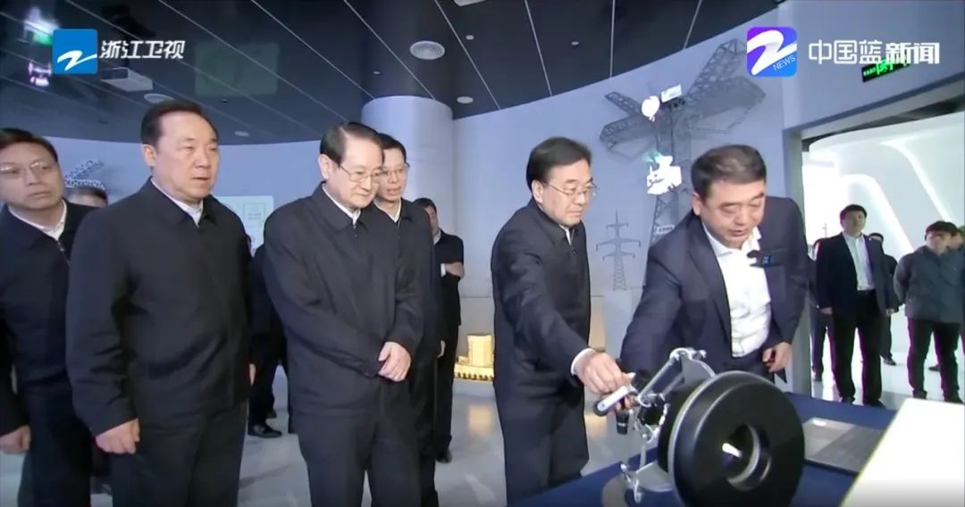 超聲波清洗機(jī)清洗油脂污染物的方法和注意事項 超聲波清洗機(jī)清洗油脂污染物的方法和注意事項